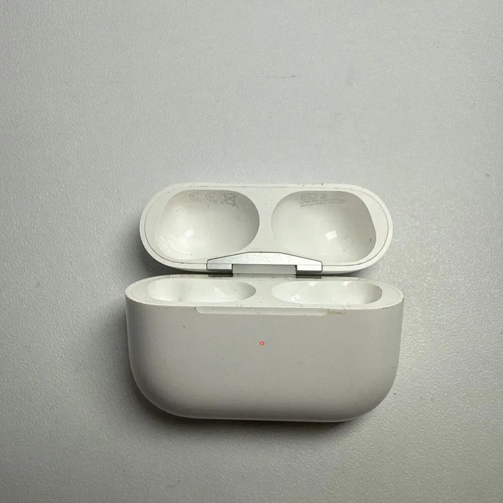 Apple AirPods Pro A2190 1st Generation MagSafe Wireless Charging Case